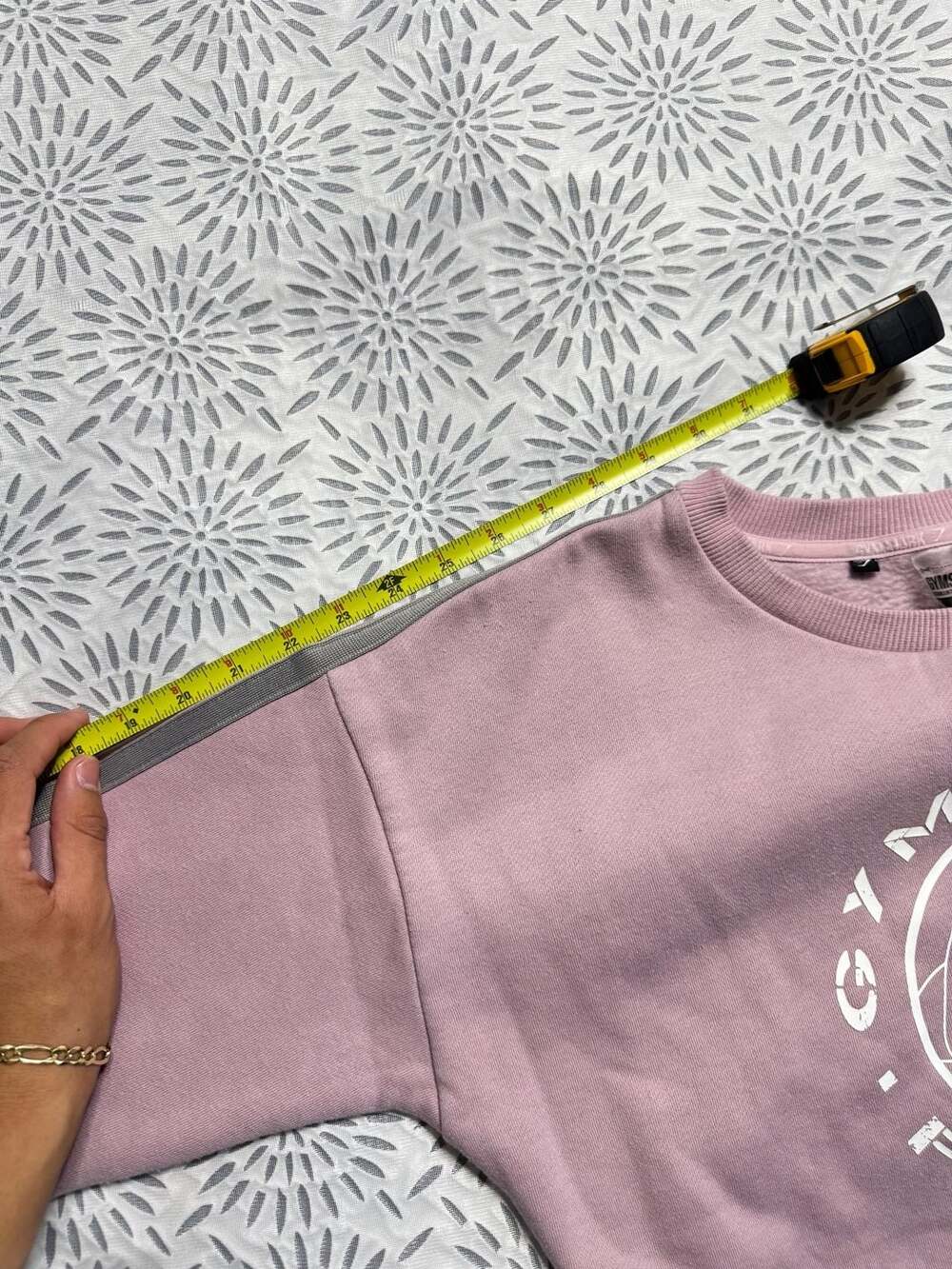 Gymshark Women's Cropped Logo Sweatshirt Pink Size M - Picture 8 of 9